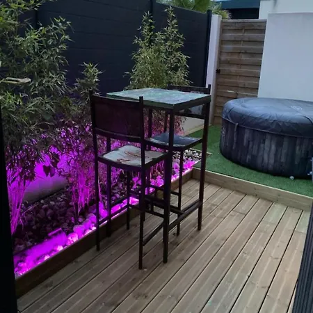 Artemis * Le Grau-dʼAgde